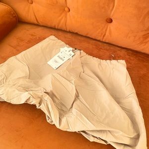 TRENDY- Zara Mini Puffball Skirt